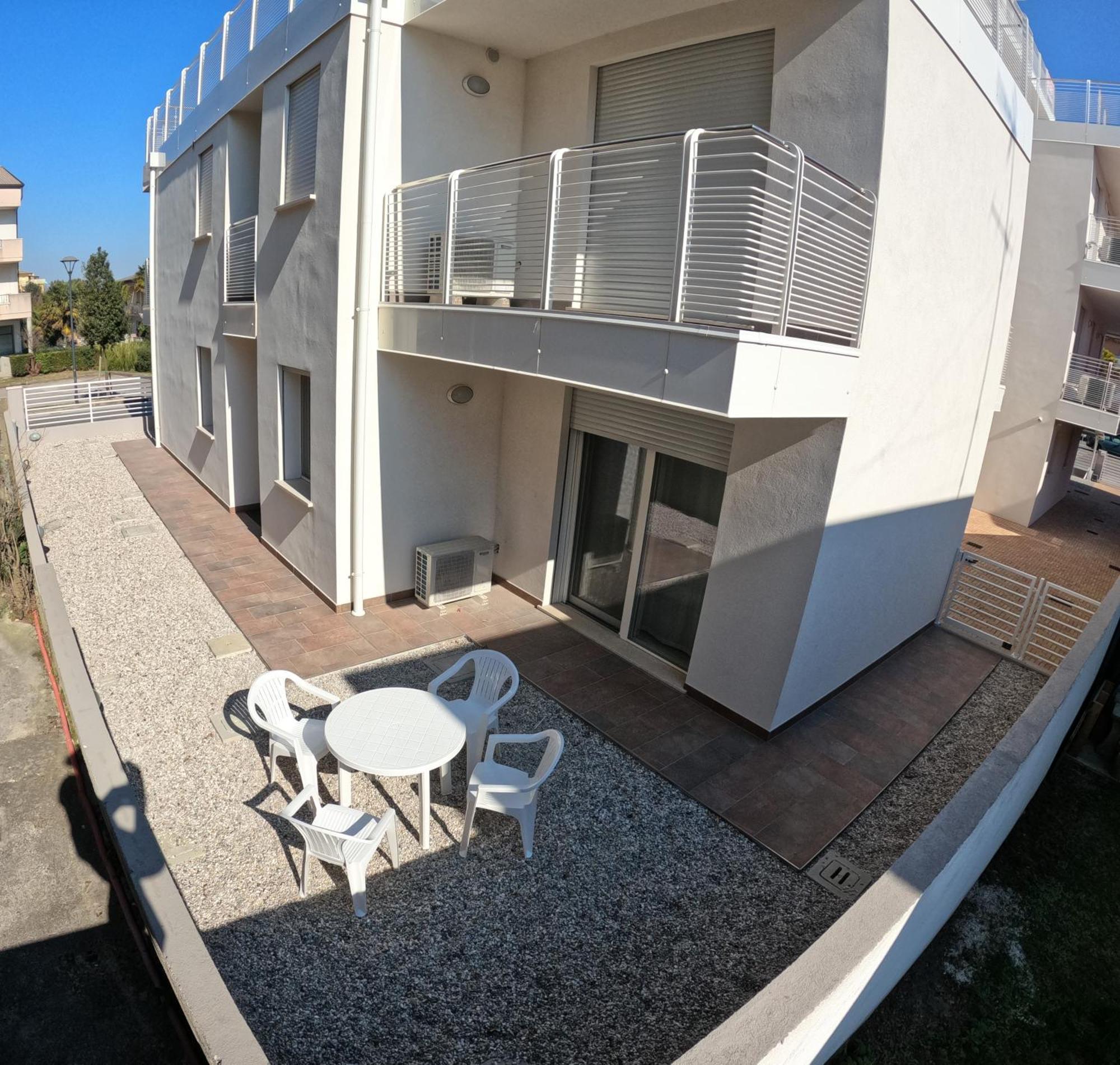 Residence Al Molo - Agenzia Cocal Καόρλε Εξωτερικό φωτογραφία